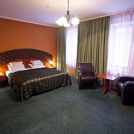 Luna Hotel Chisinau Exterior photo